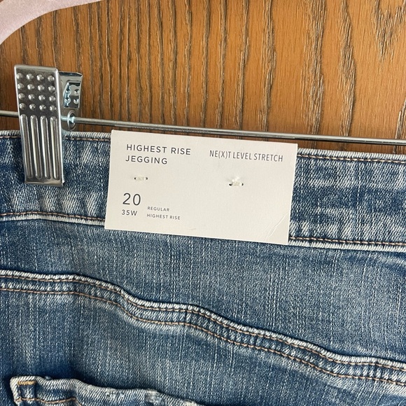 Distressed Blue Jeans - Picture 3 of 3